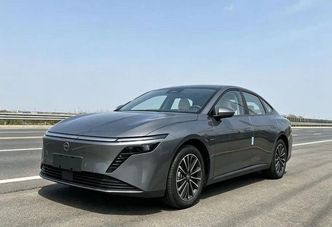 ⁦Nissan N6⁩