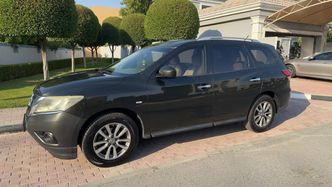 Nissan Pathfinder IV