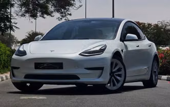 Tesla Model 3 I