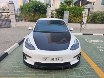 Tesla Model 3 I