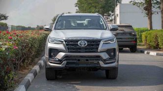 Toyota Fortuner فيس ليفت الثاني
