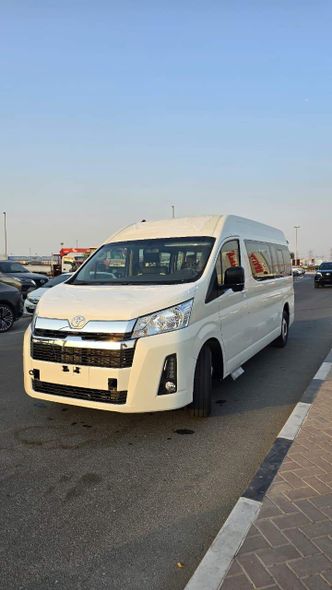 Toyota HiAce H300