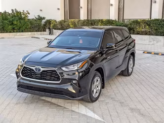 Toyota Highlander IV (U70)