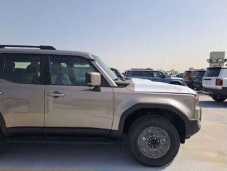 ⁦Toyota Land Cruiser Prado 250 Series⁩