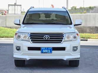 Toyota Land Cruiser 200 Series 200 Series Facelift 1