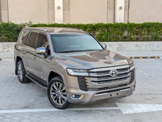 Toyota Land Cruiser 200 Series Рестайлинг 1