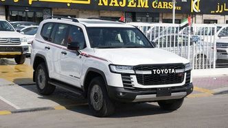 ⁦Toyota Land Cruiser السلسلة 300⁩