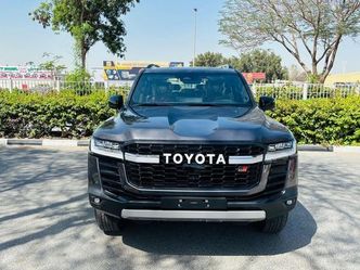 Toyota Land Cruiser i-FORCE MAX السلسلة 300