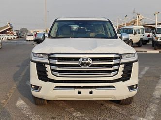 ⁦Toyota Land Cruiser السلسلة 300⁩