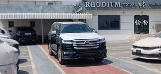 ⁦Toyota Land Cruiser السلسلة 300⁩
