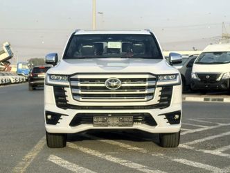 ⁦Toyota Land Cruiser السلسلة 300⁩