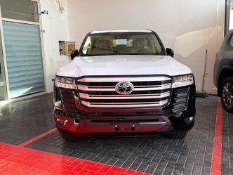 ⁦Toyota Land Cruiser السلسلة 300⁩