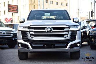 Toyota Land Cruiser السلسلة 300