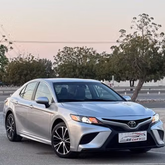 Toyota Camry VIII (XV70)