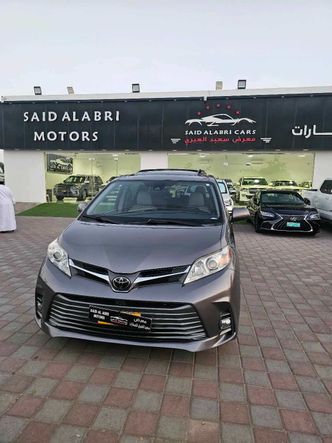 Toyota Sienna III Рестайлинг 2