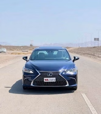 ⁦Lexus ES VII (XZ10)⁩
