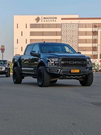 Ford F-150 تجميل الوجه الثالث عشر