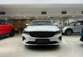Geely Emgrand ثانياً
