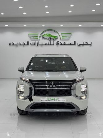 Mitsubishi Outlander رابعاً