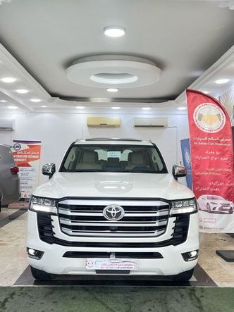 Toyota Land Cruiser السلسلة 300