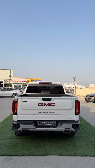 GMC Sierra IV (T1XX)