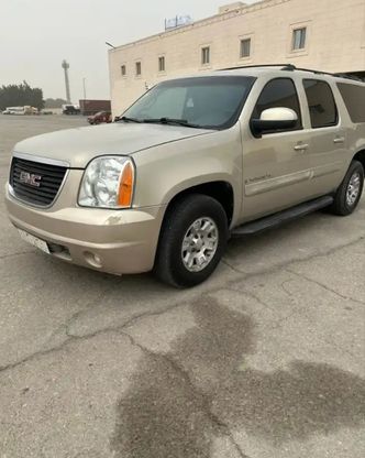 GMC Yukon XL III (GMT900)