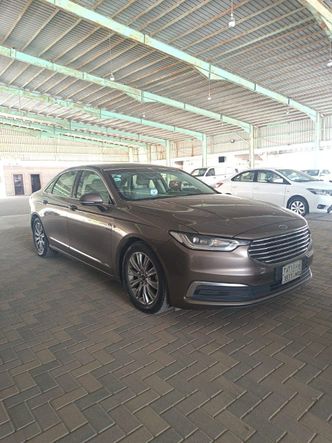 Ford Taurus VII (CD4)