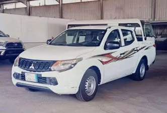 ⁦Mitsubishi L200 V⁩