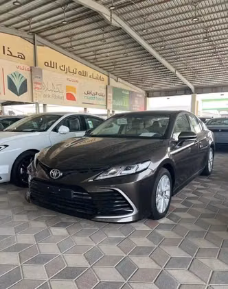 Toyota Camry عملية فيس ليفت VIII (XV70)