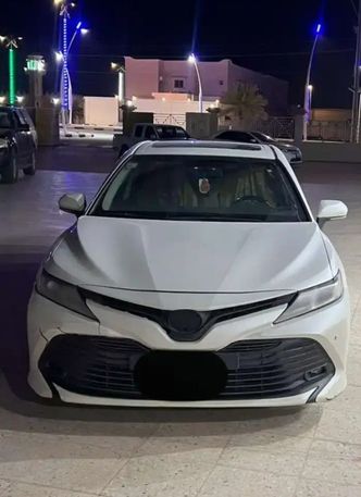 Toyota Camry VIII (XV70)