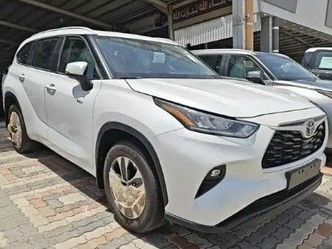 Toyota Highlander IV (U70)