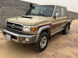 Toyota Land Cruiser 70 Series Facelift 1
