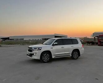 Toyota Land Cruiser 200 Series Facelift 2