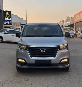 Hyundai H-1 فيس ليفت الثاني 2