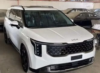 Kia Carnival فيس ليفت IV