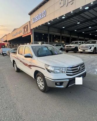 ⁦Toyota Hilux VIII⁩