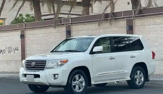Toyota Land Cruiser 200 Series 200 Series Facelift 1