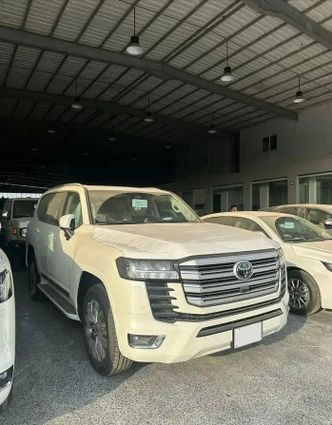 ⁦Toyota Land Cruiser 300 Series⁩