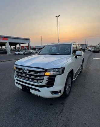 ⁦Toyota Land Cruiser 300 Series⁩