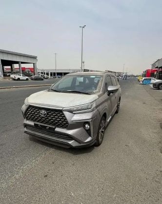 ⁦Toyota Veloz⁩