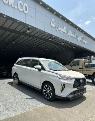 ⁦Toyota Veloz⁩