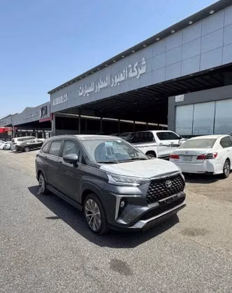 ⁦Toyota Veloz⁩