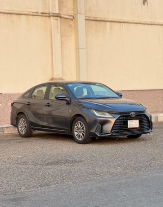 Toyota Yaris IV (AC100)