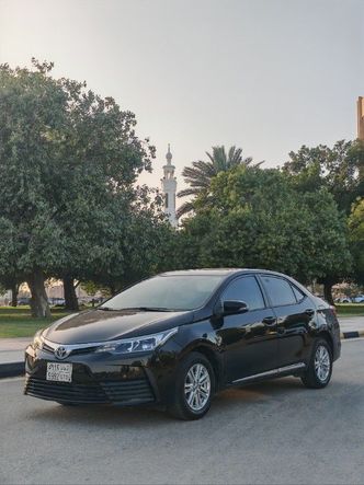 Toyota Corolla XI (E160, E170, E180) Рестайлинг 1