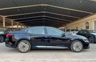 Toyota Camry التاسع (XV80)