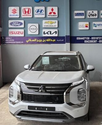 Mitsubishi Outlander رابعاً