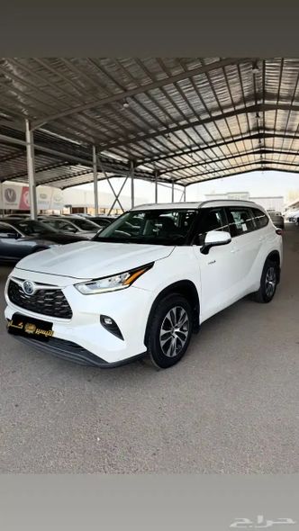 Toyota Highlander IV (U70)