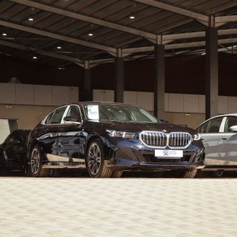 BMW 5 Series VIII (G60/ G61/ G68)
