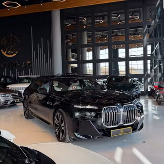 BMW 7 Series 735i VII (G70)