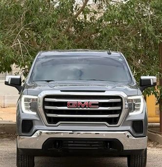 GMC Sierra IV (T1XX)